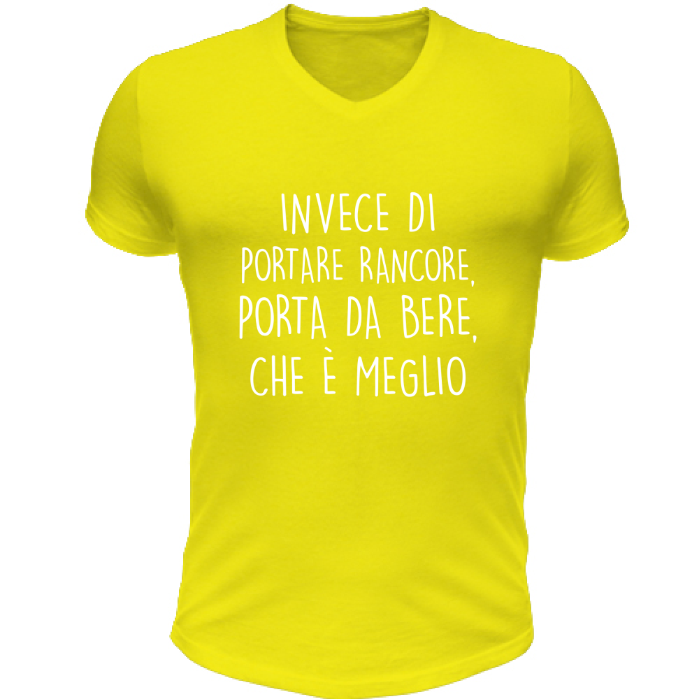 T-Shirt Unisex Scollo V Portare rancore - Scritte Divertenti